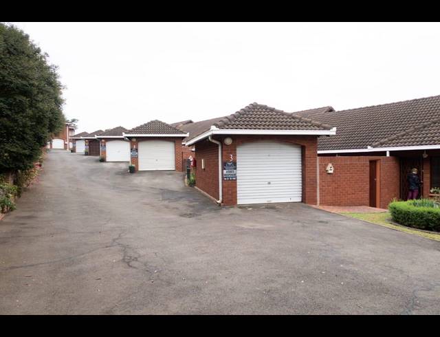 2 BEDROOM TOWNHOUSE SOLD IN MONTROSE